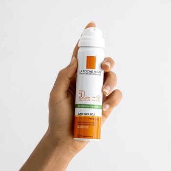 Anthelios SPF 50+ Invisible Fresh Mist - Ochranná hmla v spreji na tvár proti lesku